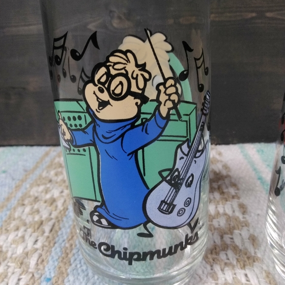 VINTAGE ALVIN AND THE CHIPMUNKS COLLECTIBE DRINKING GLASSES EXCELLENT CONDITION - Picture 9 of 9